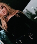 sabrinacarpenter-daily_2875629.jpg