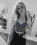 sabrinacarpenter-daily_2889529.jpg