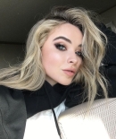 sabrinacarpenter-daily_2895129.jpg