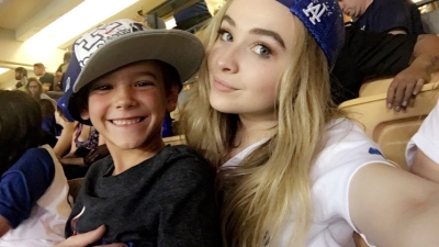 sabrinacarpenter-daily_28179129.jpg