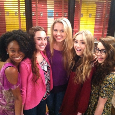 sabrinacarpenter-daily_28226329.jpg