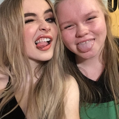 sabrinacarpenter-daily_2838529.jpg