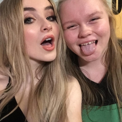 sabrinacarpenter-daily_2838629.jpg