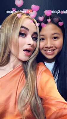 sabrinacarpenter-daily_2855529.jpg