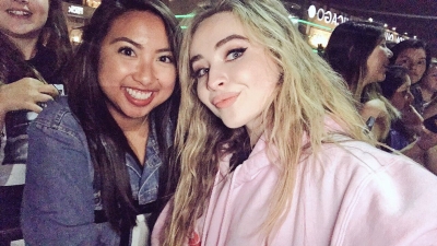 sabrinacarpenter-daily_2885829.jpg