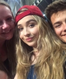 sabrinacarpenter-daily_28264929.jpg