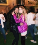 sabrinacarpenter-daily_2827829.jpg