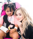 sabrinacarpenter-daily_2851329.jpg