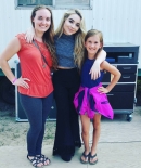 sabrinacarpenter-daily_2885329.jpg