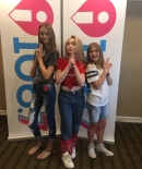 sabrinacarpenter-daily_2889729.jpg