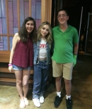 sabrinacarpenter-daily_2890529.jpg