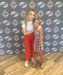 sabrinacarpenter-daily_2892729.jpg