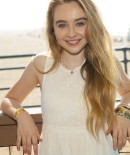 sabrinacarpenter-daily_28929.jpg