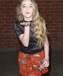 sabrinacarpenter-daily_282029.jpg