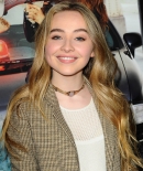 sabrinacarpenter-daily_287029.JPG