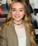 sabrinacarpenter-daily_287129.JPG