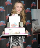 sabrinacarpenter-daily_287829.jpg