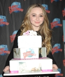 sabrinacarpenter-daily_287929.jpg