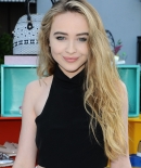 sabrinacarpenter-daily_28329.jpg