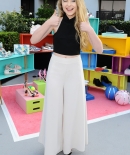 sabrinacarpenter-daily_28929.jpg