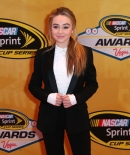 sabrinacarpenter-daily_28629.jpg