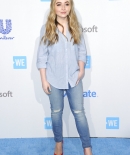 sabrinacarpenter-daily_2810829.jpg