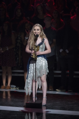 sabrinacarpenter-daily_28129.jpg