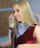 sabrinacarpenter-daily_28129.jpg