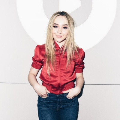 sabrinacarpenter-daily_28129.jpg