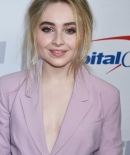 sabrinacarpenter-daily_282029.jpg