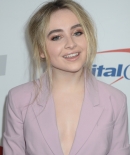 sabrinacarpenter-daily_283029.jpg