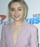 sabrinacarpenter-daily_284829.jpg