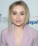 sabrinacarpenter-daily_285429.jpg