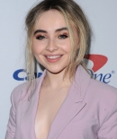 sabrinacarpenter-daily_286529.JPG