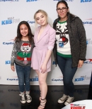 sabrinacarpenter-daily_28329.jpg