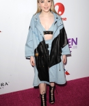 sabrinacarpenter-daily_28129.jpg