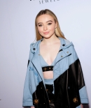 sabrinacarpenter-daily_286629.jpg