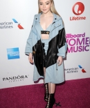 sabrinacarpenter-daily_287829.jpg