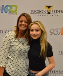 sabrinacarpenter-daily_28729.jpg