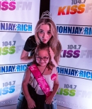 sabrinacarpenter-daily_28329.jpg