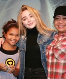 sabrinacarpenter-daily_281229.jpg