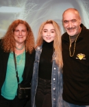 sabrinacarpenter-daily_281529.jpg