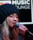 sabrinacarpenter-daily_281029.jpg