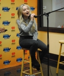 sabrinacarpenter-daily_28729.jpg