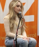 sabrinacarpenter-daily_281029.jpg