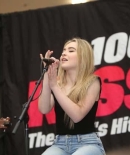 sabrinacarpenter-daily_281829.jpg