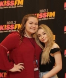 sabrinacarpenter-daily_281329.jpg