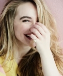 sabrinacarpenter-daily_281729.jpg