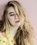 sabrinacarpenter-daily_28929.jpg