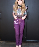 sabrinacarpenter-daily_28429.jpg